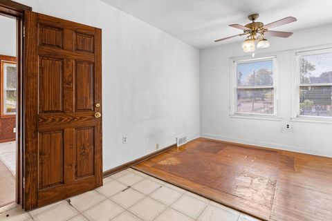 Tiny photo for 701 Lundvall Avenue, Rockford, IL 61107 (MLS # 12491325)