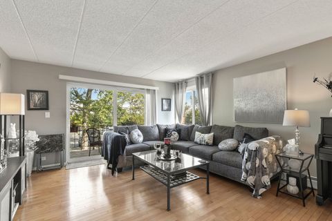 Tiny photo for 18 E Old Willow Road #210N, Prospect Heights, IL 60070 (MLS # 12493145)