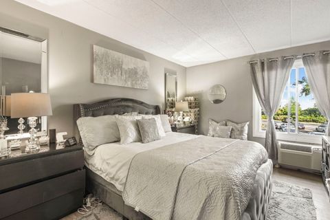 Tiny photo for 18 E Old Willow Road #210N, Prospect Heights, IL 60070 (MLS # 12493145)