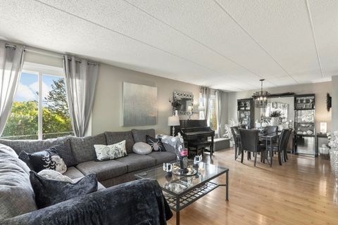 Tiny photo for 18 E Old Willow Road #210N, Prospect Heights, IL 60070 (MLS # 12493145)
