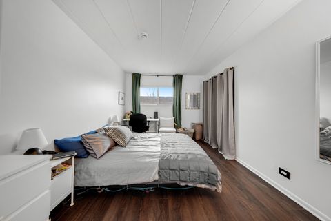 Tiny photo for 320 Circle Avenue #403, Forest Park, IL 60130 (MLS # 12605256)