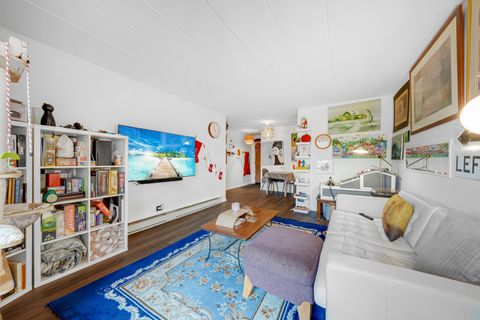 Tiny photo for 320 Circle Avenue #403, Forest Park, IL 60130 (MLS # 12605256)