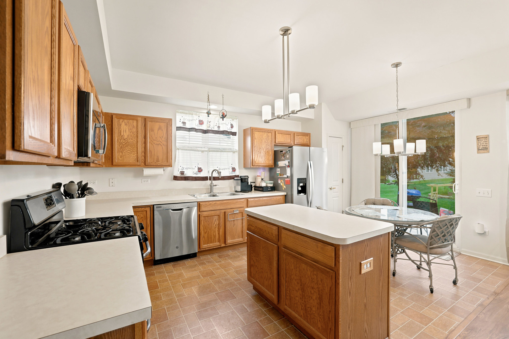 11724 Tanglewood Lane