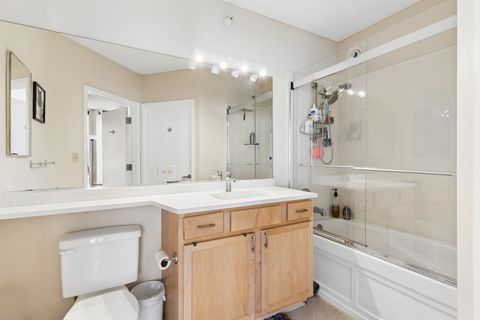 Tiny photo for 222 N COLUMBUS Drive #2106, Chicago, IL 60601 (MLS # 12623011)