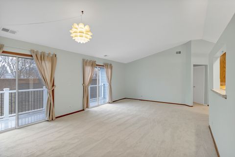 Tiny photo for 1505 Commodore Court #2, Schaumburg, IL 60193 (MLS # 12540776)