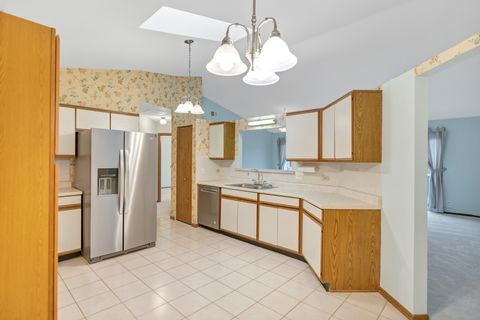 Tiny photo for 1505 Commodore Court #2, Schaumburg, IL 60193 (MLS # 12540776)