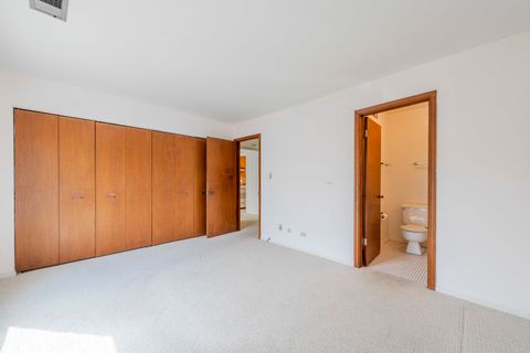 Tiny photo for 1499 Shermer Road #203E, Northbrook, IL 60062 (MLS # 12619627)