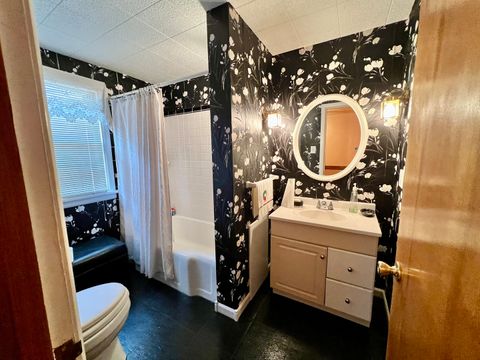 Tiny photo for 977 N Oakland Avenue, Decatur, IL 62522 (MLS # 12501412)