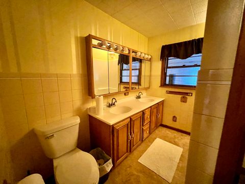 Tiny photo for 977 N Oakland Avenue, Decatur, IL 62522 (MLS # 12501412)