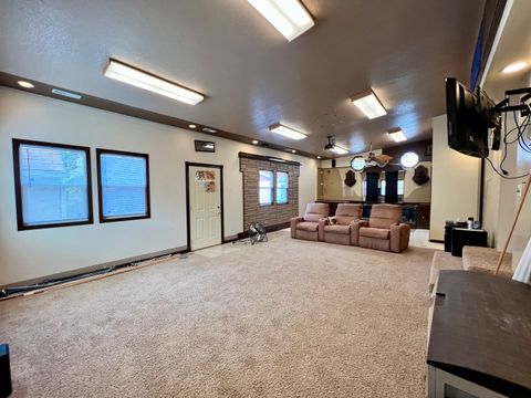 Tiny photo for 977 N Oakland Avenue, Decatur, IL 62522 (MLS # 12501412)