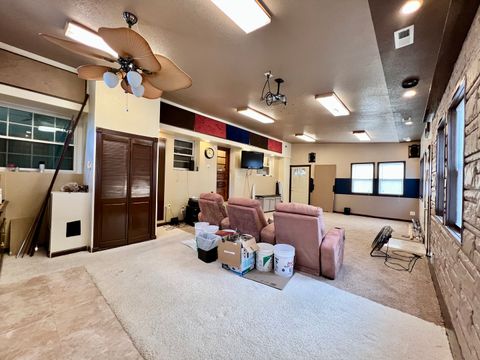 Tiny photo for 977 N Oakland Avenue, Decatur, IL 62522 (MLS # 12501412)