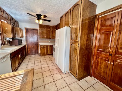 Tiny photo for 977 N Oakland Avenue, Decatur, IL 62522 (MLS # 12501412)