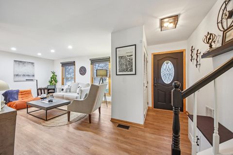 Tiny photo for 782 Lehigh Lane, Buffalo Grove, IL 60089 (MLS # 12585575)