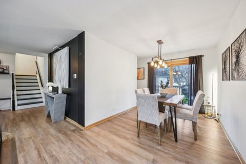 Tiny photo for 782 Lehigh Lane, Buffalo Grove, IL 60089 (MLS # 12585575)