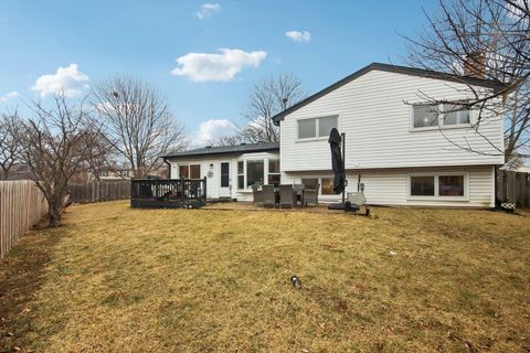 Tiny photo for 782 Lehigh Lane, Buffalo Grove, IL 60089 (MLS # 12585575)