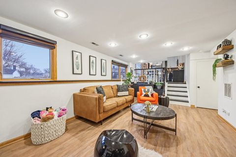 Tiny photo for 782 Lehigh Lane, Buffalo Grove, IL 60089 (MLS # 12585575)