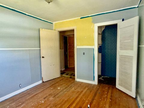 Tiny photo for 543 Tucker Lane, Metropolis, IL 62960 (MLS # 12624923)