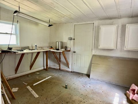 Tiny photo for 543 Tucker Lane, Metropolis, IL 62960 (MLS # 12624923)