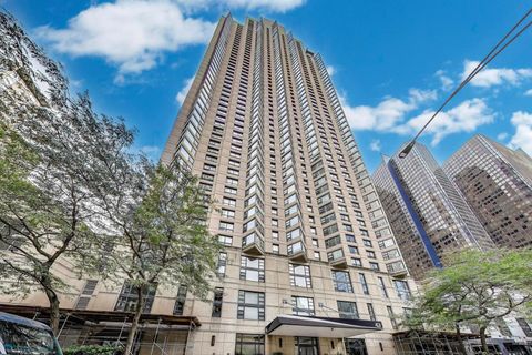 Photo of 401 E ONTARIO Street #309, Chicago, IL 60611 (MLS # 12505566)