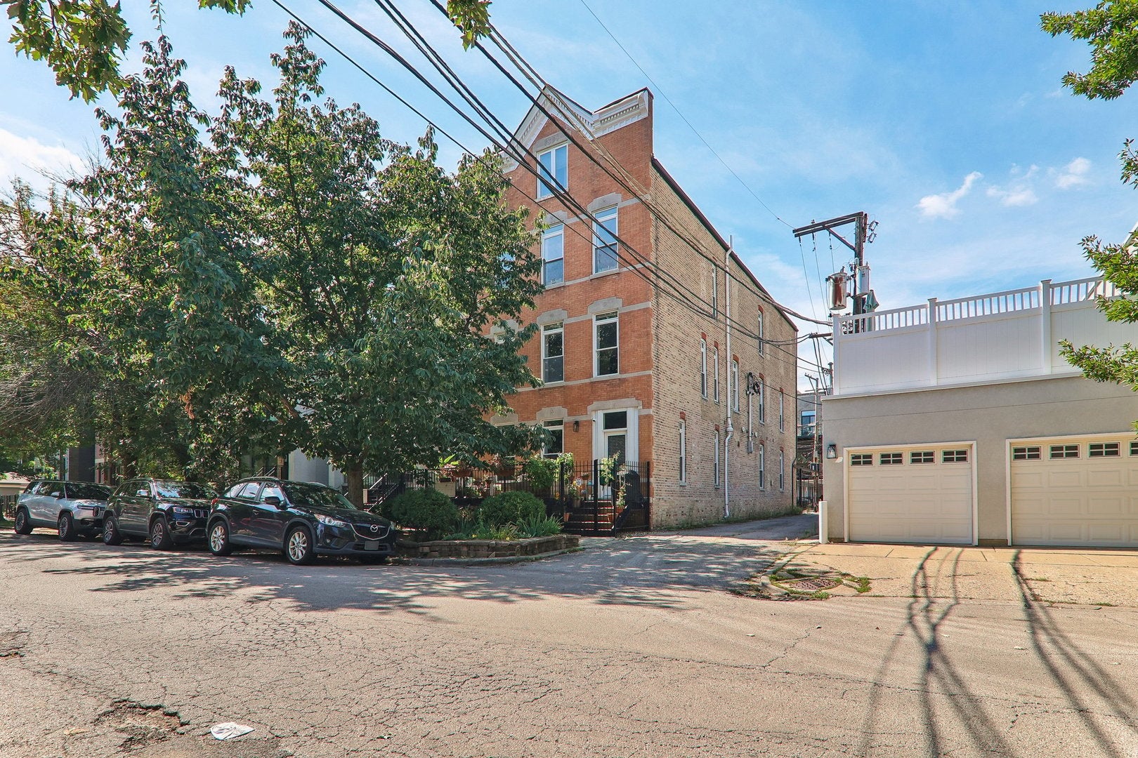 2228 N Hamilton Avenue 2F