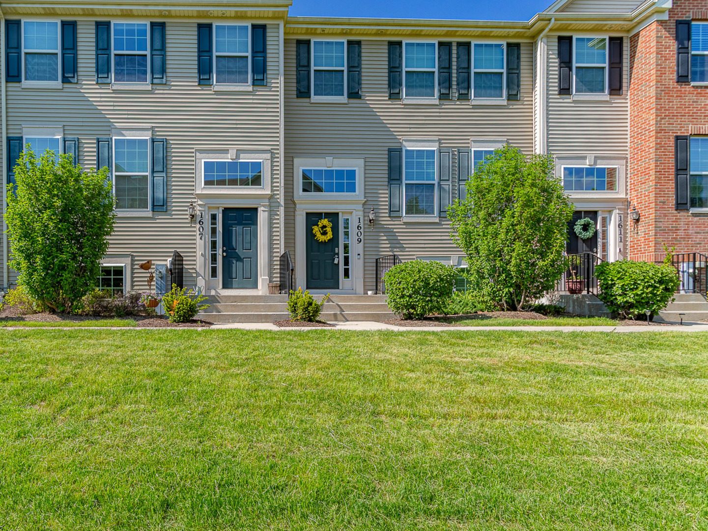 1609 Deer Pointe Drive