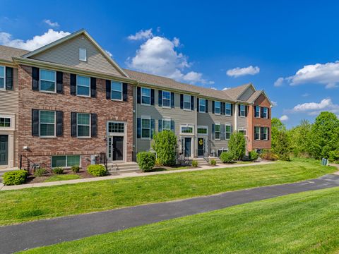 1609 Deer Pointe Drive South Elgin IL 60177