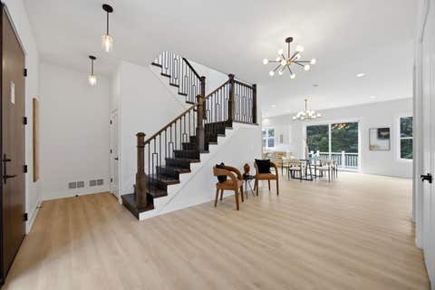 Tiny photo for 949 Internationale Parkway, Woodridge, IL 60517 (MLS # 12705981)