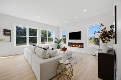 Tiny photo for 949 Internationale Parkway, Woodridge, IL 60517 (MLS # 12705981)