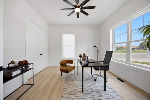 Tiny photo for 949 Internationale Parkway, Woodridge, IL 60517 (MLS # 12705981)