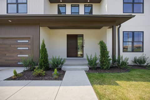 Tiny photo for 949 Internationale Parkway, Woodridge, IL 60517 (MLS # 12705981)