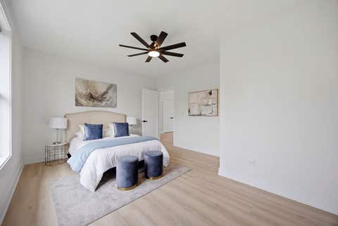 Tiny photo for 949 Internationale Parkway, Woodridge, IL 60517 (MLS # 12705981)