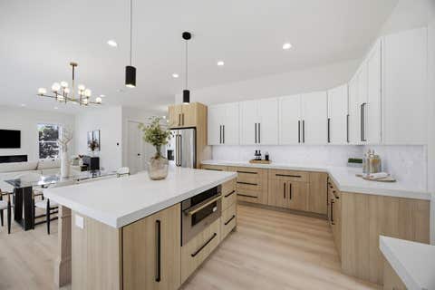 Tiny photo for 949 Internationale Parkway, Woodridge, IL 60517 (MLS # 12705981)