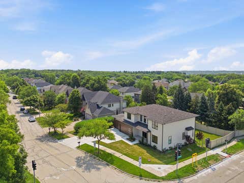 Tiny photo for 949 Internationale Parkway, Woodridge, IL 60517 (MLS # 12705981)