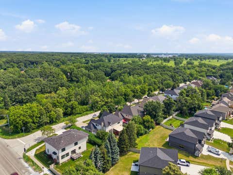 Tiny photo for 949 Internationale Parkway, Woodridge, IL 60517 (MLS # 12705981)