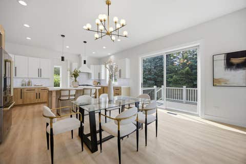 Tiny photo for 949 Internationale Parkway, Woodridge, IL 60517 (MLS # 12705981)