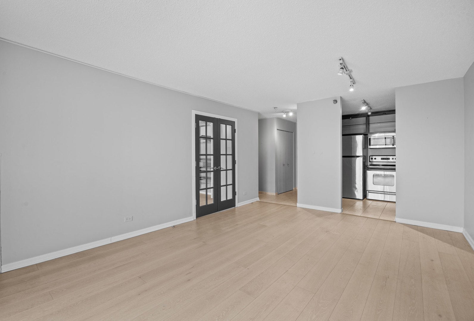 1212 N LASALLE Street 2505