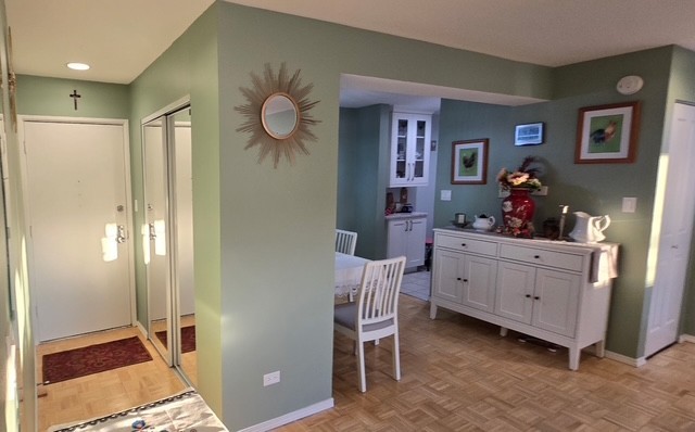 4623 N CHESTER Avenue 105