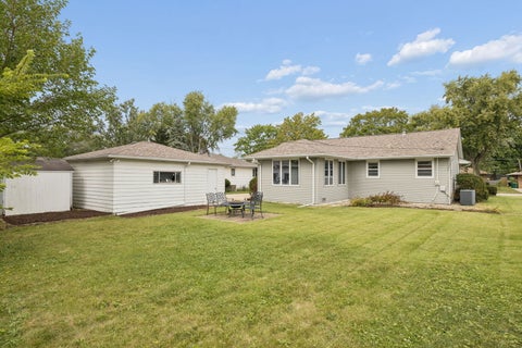 Tiny photo for 1041 E 8th Street, Lockport, IL 60441 (MLS # 12738897)