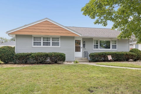 Photo of 1041 E 8th Street, Lockport, IL 60441 (MLS # 12738897)