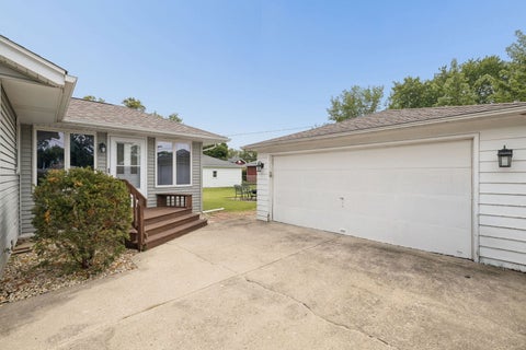 Tiny photo for 1041 E 8th Street, Lockport, IL 60441 (MLS # 12738897)