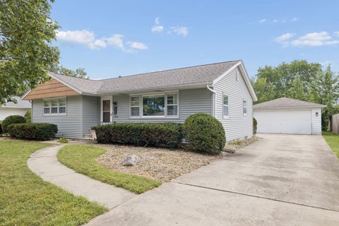Tiny photo for 1041 E 8th Street, Lockport, IL 60441 (MLS # 12738897)