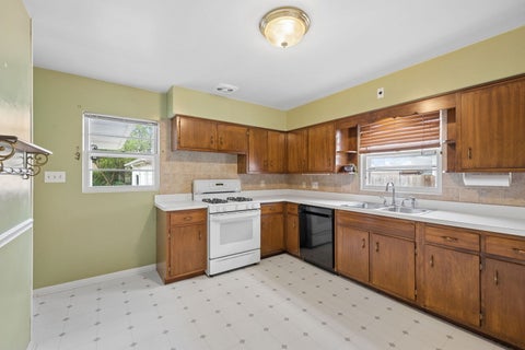 Tiny photo for 1041 E 8th Street, Lockport, IL 60441 (MLS # 12738897)