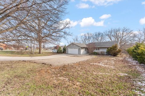 Tiny photo for 110 S Lombard Street, Mahomet, IL 61853 (MLS # 12603362)