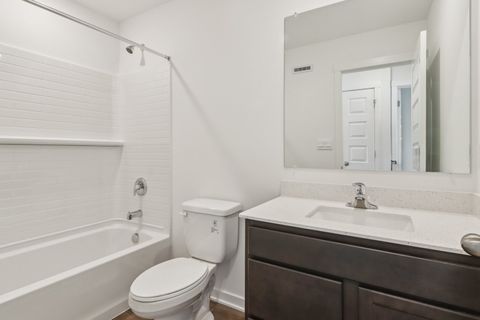 Tiny photo for 911 Briar Glen Court, Hampshire, IL 60140 (MLS # 12508440)