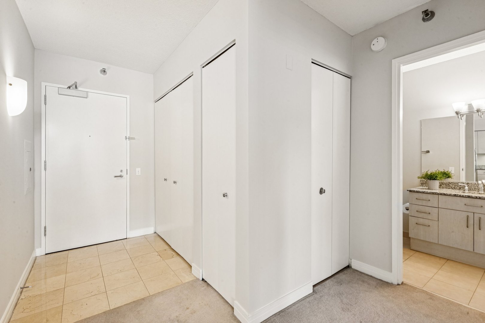 512 N MCCLURG Court 3312