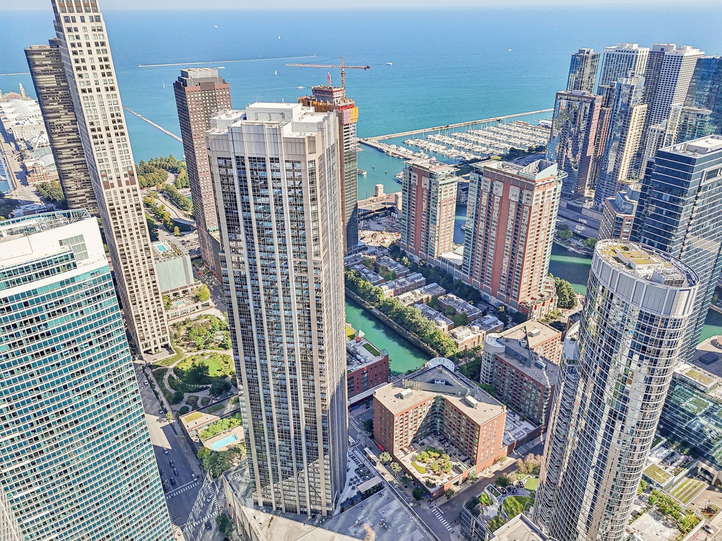 Chicago, Illinois 60611, United States, 1 Bedroom Bedrooms, ,1 BathroomBathrooms,Residential,Active,211157