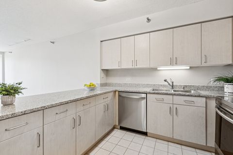 Tiny photo for 512 N MCCLURG Court #3312, Chicago, IL 60611 (MLS # 12451419)