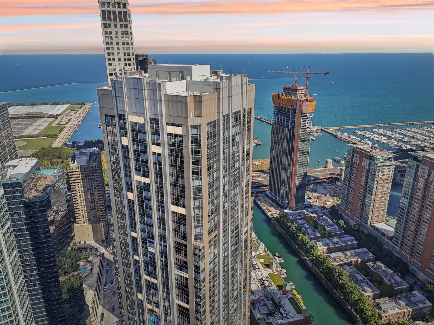 Chicago, Illinois 60611, United States, 1 Bedroom Bedrooms, ,1 BathroomBathrooms,Residential,Active,211157