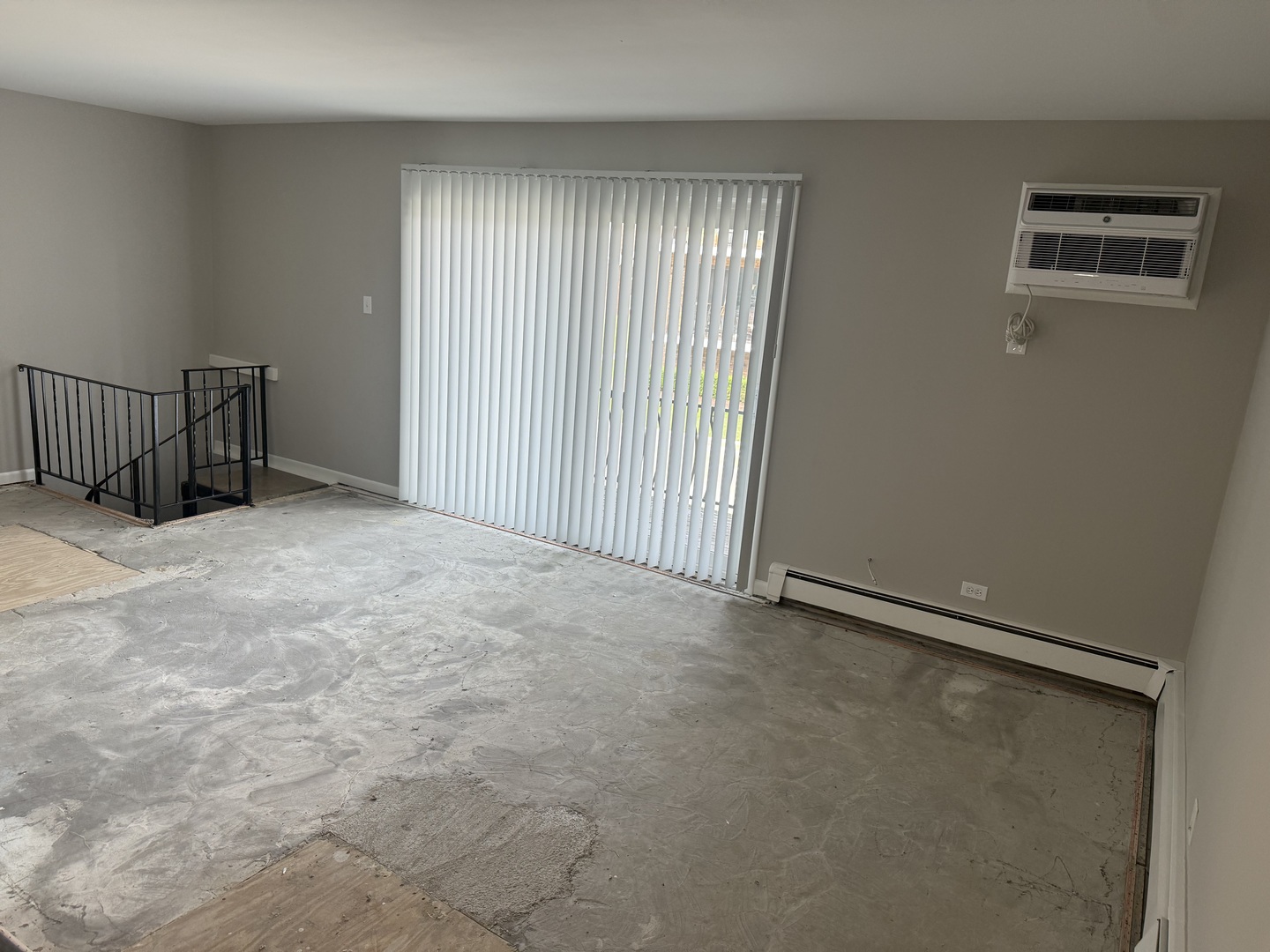 1442 Carriage Lane 2