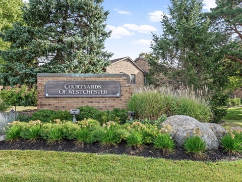 Tiny photo for 11103 Regency Drive #11103, Westchester, IL 60154 (MLS # 12711501)